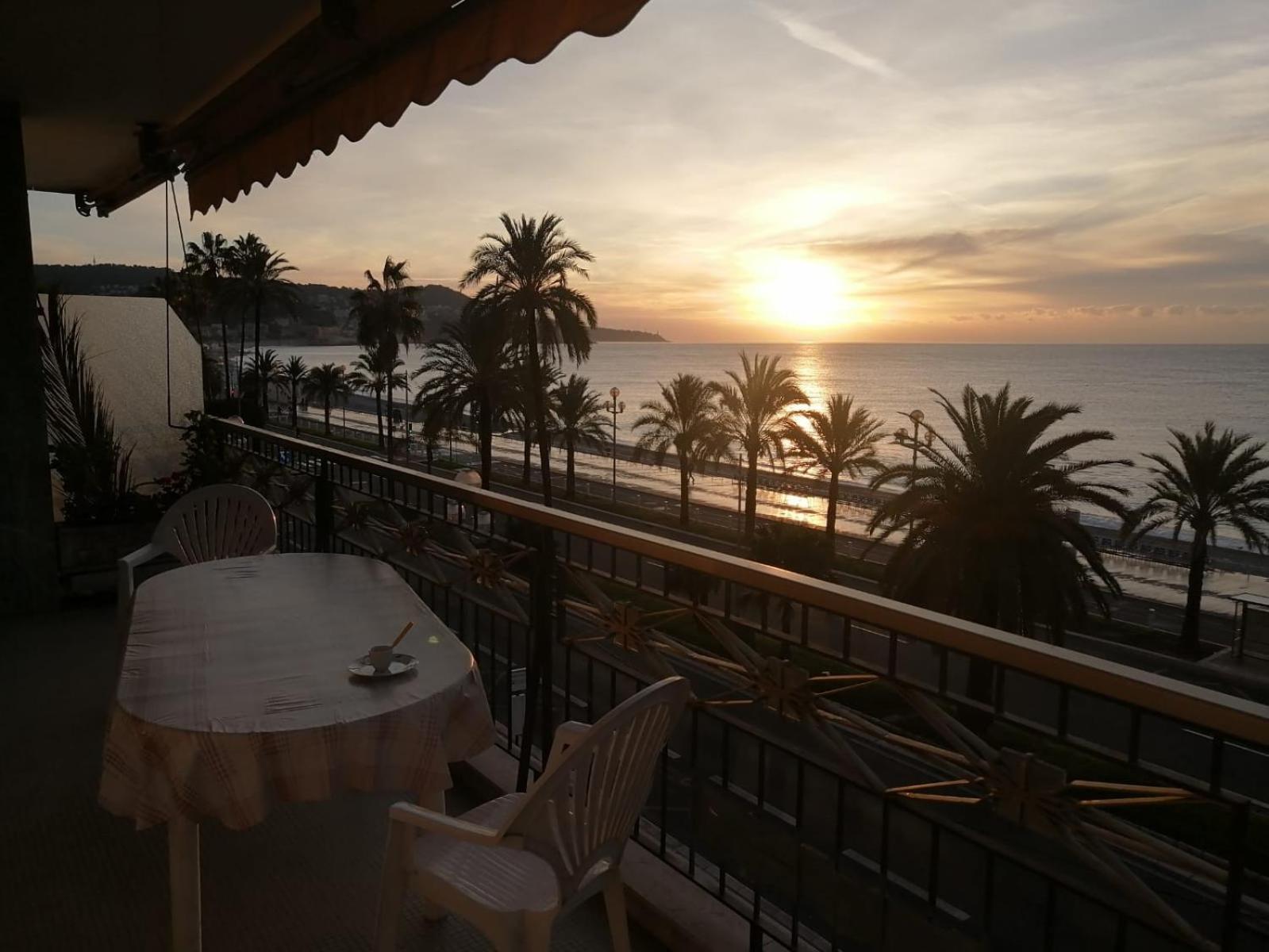 Promenade Holiday - Sea Front Palatin Nice Exterior photo